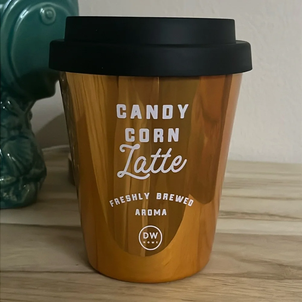 CANDY CORN LATTE CANDLE-NEW